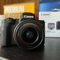 Продавам фотоапарат Canon M50 mark II (premium vlogger kit), снимка 7 - Фотоапарати - 44820128