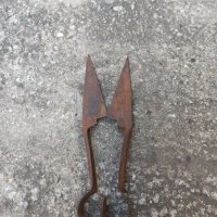 Стара метална ножица, снимка 6 - Антикварни и старинни предмети - 33948020