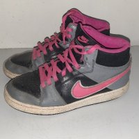 ДАМСКИ  КЕЦОВЕ NIKE  - N 37,5, снимка 1 - Маратонки - 42346603