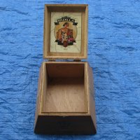 Стара дървена кутия PADILLA, снимка 2 - Антикварни и старинни предмети - 34605626