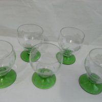 Ретро стъклени чаши чашки цветно стъкло, снимка 1 - Антикварни и старинни предмети - 35985471