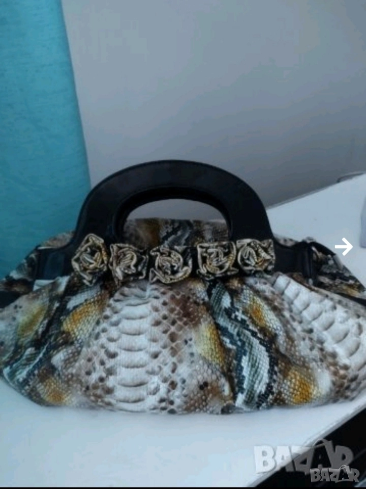 Кожена дамска чанта змийски принт, снимка 1