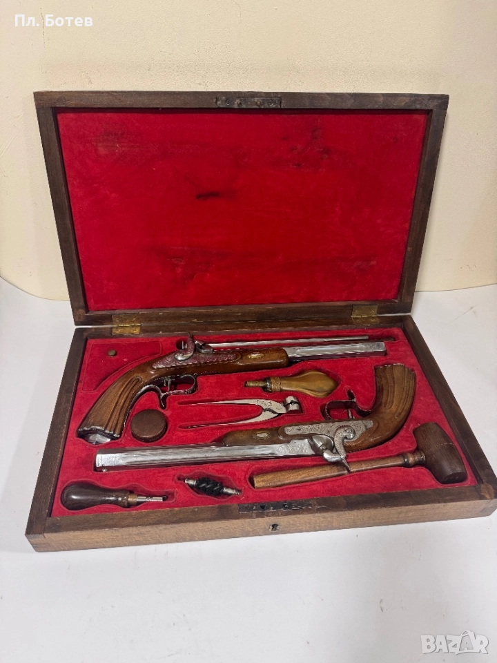 Чифт капсулни пистолети, снимка 1