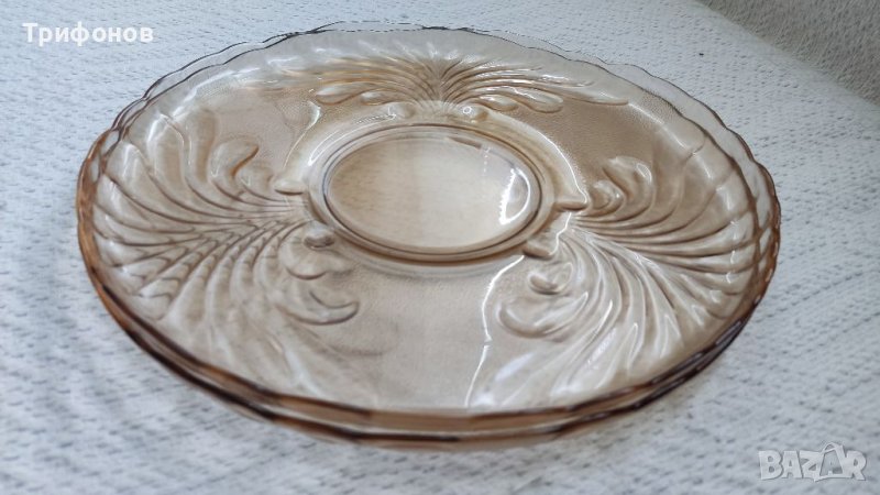 Продавам чисто нови стъклени подноси, снимка 1