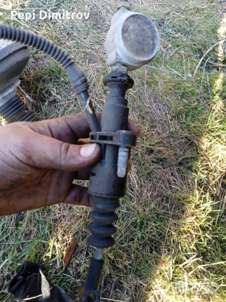 Горна помпа съединител Мерцедес а класа, снимка 1