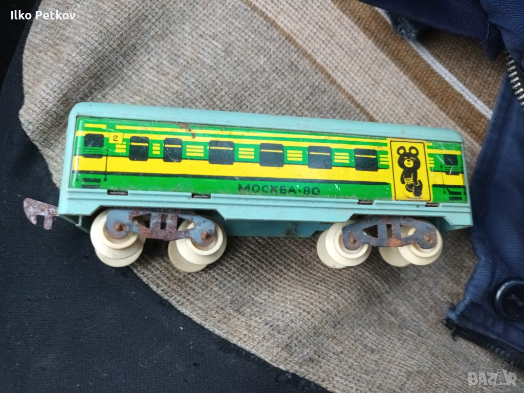 Старо вагонче от  детско влакче, снимка 1