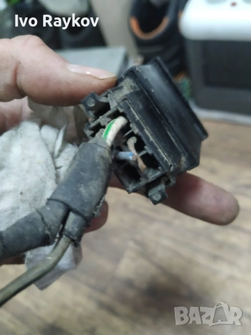 Бутон подгрев , задно стъкло за VW GOLF III , 3 , 1H0959621, снимка 6 - Части - 52753687