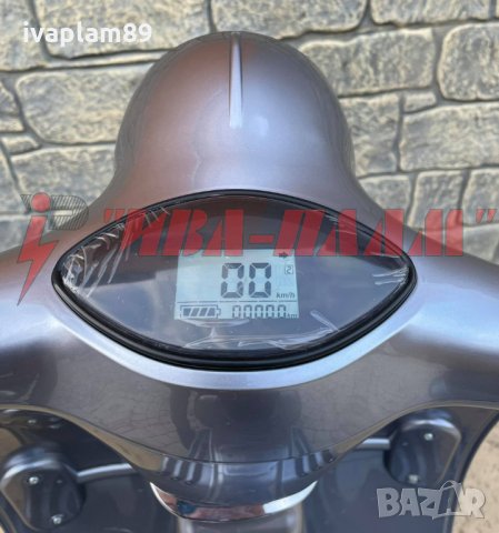 Електрически скутер Elektro Futura дизайн Vespa 4000W 20Ah/7 4000W 20Ah/72V+документи за регистрация, снимка 12 - Мотоциклети и мототехника - 34447368