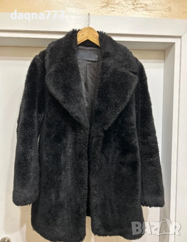 Палто ZARA, снимка 2 - Палта, манта - 53230844