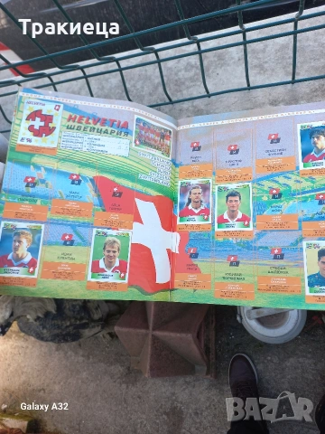 АЛБУМ ЗА ЛЕПЕНКИ ФУТБОЛИСТИ ЕВРО 96, снимка 7 - Колекции - 53837234