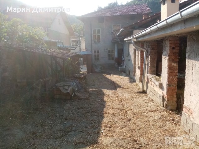 Продавам къща с двор до Троянския манастир , снимка 4 - Къщи - 41943772
