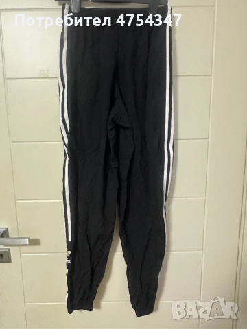 Анцуг Adidas – размер XS – много запазен, снимка 3 - Спортни екипи - 53699416