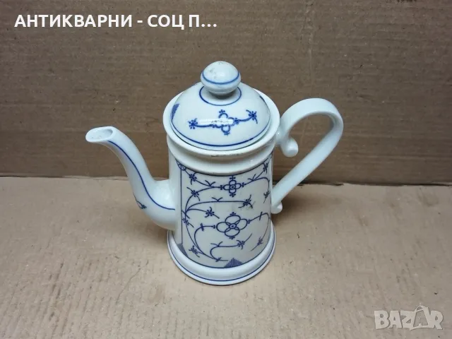 Стар Порцеланов Чайник. 