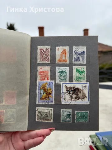 Малък класьор с различни пощенски марки, снимка 4 - Филателия - 49993618