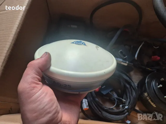 Навигация Trimble cfx750 автопилот за трактор с точност 2.5см ртк, снимка 3 - Селскостопанска техника - 50196657