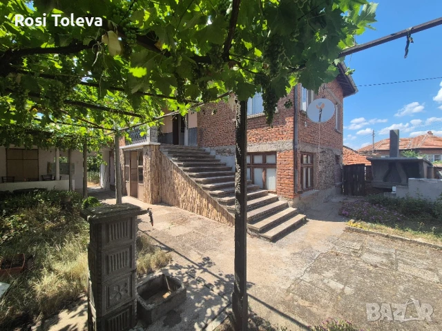 Къща с дворно място в с.Бисер, снимка 3 - Къщи - 51000115