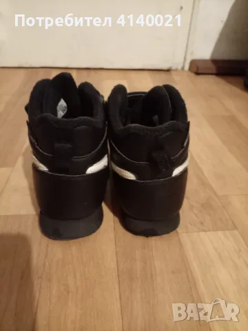 Детски маратонки Reebok, снимка 3 - Детски маратонки - 56075409