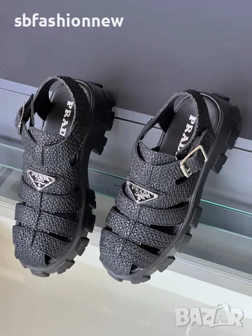 38 номер НАЛИЧНИ сандали Prada, снимка 2 - Сандали - 55851256