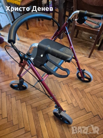 сгъваема алуминиева проходилка с колела, за възрастни, оперирани, трудно подвижни хора, нова, снимка 4 - Инвалидни колички - 53753935