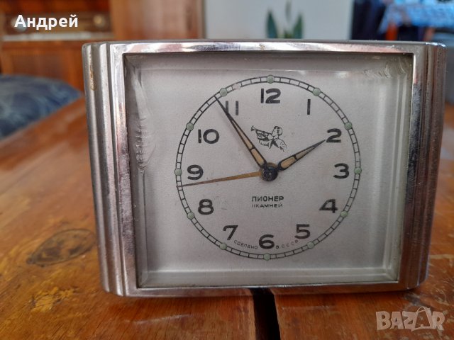 Стар часовник,будилник Пионер #2, снимка 2 - Други ценни предмети - 34135487