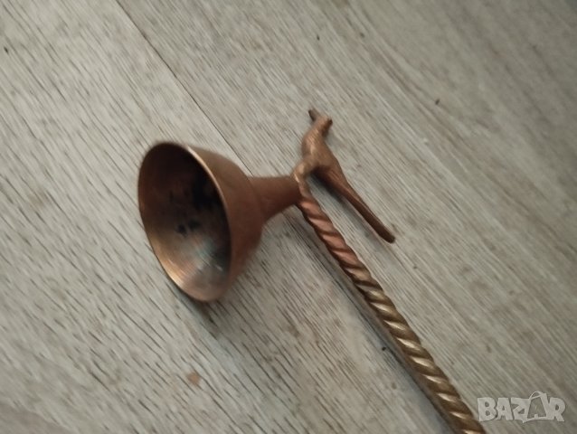 Ретро метален гасител за свещи