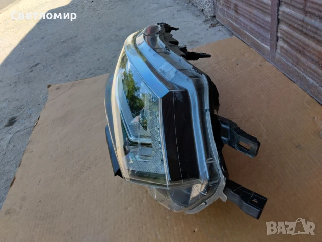 Десен фар за Nissan Qashqai J11, снимка 6 - Части - 50749674