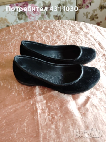 Оригинални обувки CROCS , снимка 3 - Дамски ежедневни обувки - 53408949