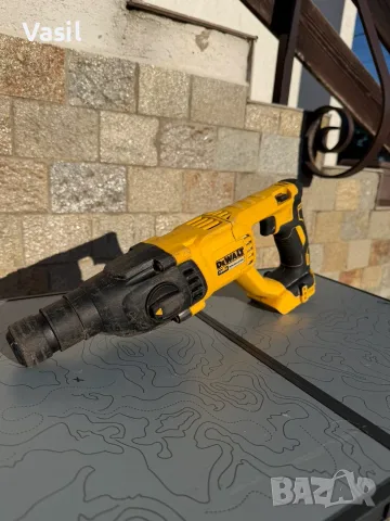 DEWALT DCH033 С БАТЕРИЯ 4AH, снимка 2 - Бормашини - 56348433