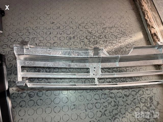 ПРЕДНА ХРОМИРАНА РЕШЕТКА ВАЗ ЛАДА 21093-8401016-20 НОВ ОРИГИНАЛНА, снимка 6 - Части - 53153171