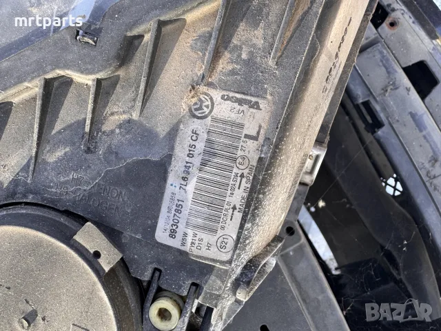 Оригинален ксенонов фар за VW Touareg 7L, снимка 2 - Части - 56010156
