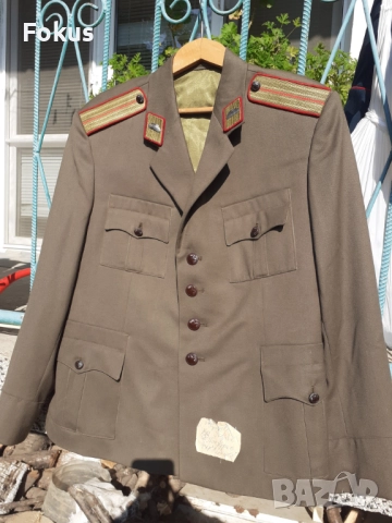 Стара военна СОЦ униформа куртка вензели пагони - като нова, снимка 2 - Антикварни и старинни предмети - 52266438