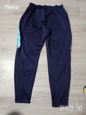 Долнище Nike, снимка 3 - Спортни дрехи, екипи - 53848122