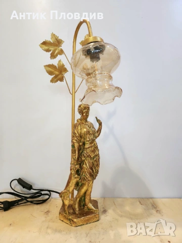Декоративна настолна лампа с женска фигура, снимка 12 - Настолни лампи - 53108330