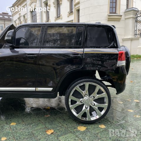 Акумулаторен джип TOYOTA LAND CRUISER ,12V батерия, C  MP3, с меки гуми с  Кожена седалка, снимка 10 - Детски велосипеди, триколки и коли - 41605785