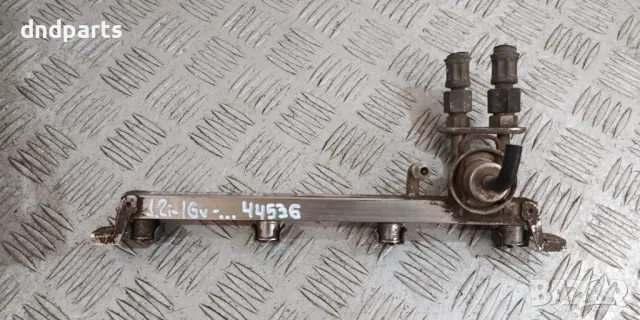 Горивна рейка Opel Corsa B 1.2i 16v 1998г.	