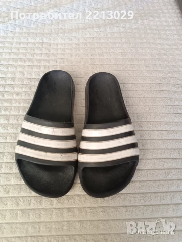 Детски чехли Adidas adilet , снимка 2 - Детски сандали и чехли - 50540785