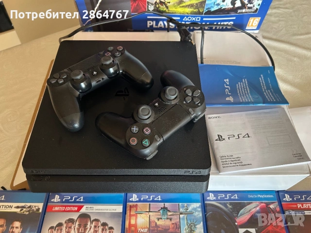 PlayStation 4 с 2 контролера + 13 игри
