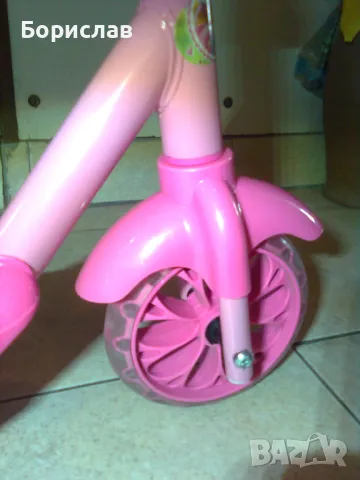 Детска тротинетка, светеща. Подарък каска., снимка 6 - Детски велосипеди, триколки и коли - 49558403