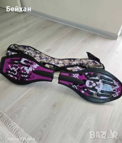 Скейтборд, Уейвборд, За трикове, С въртящи се колела на 360 градуса,