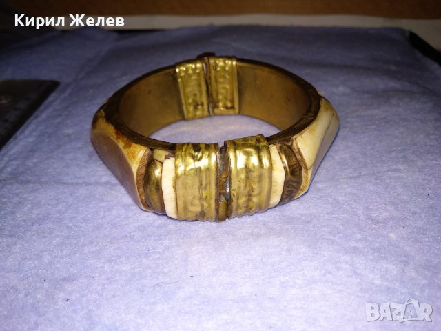 СТАРИННА БРОНЗОВА ТИБЕТСКА МАЙСТОРСКА ТРАДИЦИОННА ГРИВНА с КАМИЛСКА КОСТ 38337, снимка 13 - Антикварни и старинни предмети - 41196975