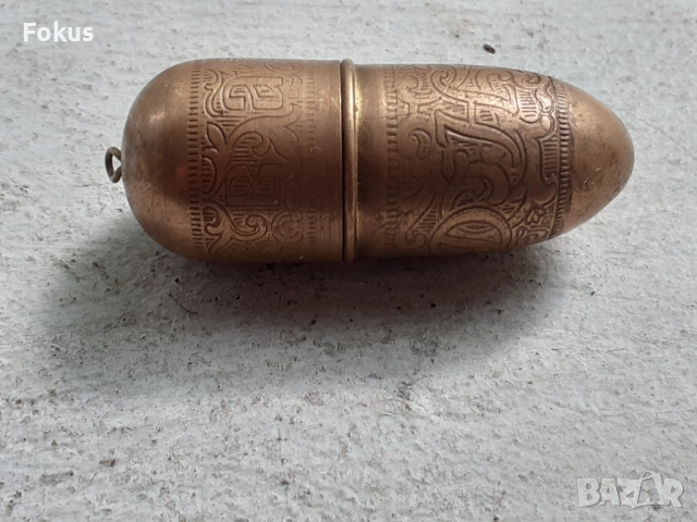 Стара османска бронзова кутийка за игли и конци, снимка 3 - Антикварни и старинни предмети - 53377803