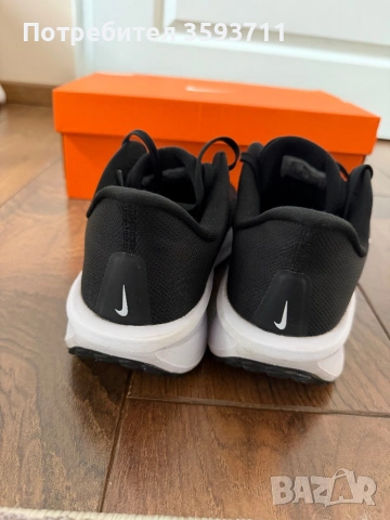 Маратонки nike номер 44 50 евро, снимка 2 - Спортни обувки - 53746987
