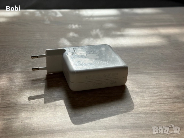  Apple Macbook Power Adapter Charger (A1947) - 61W - USB-C, снимка 9 - Оригинални зарядни - 52401797