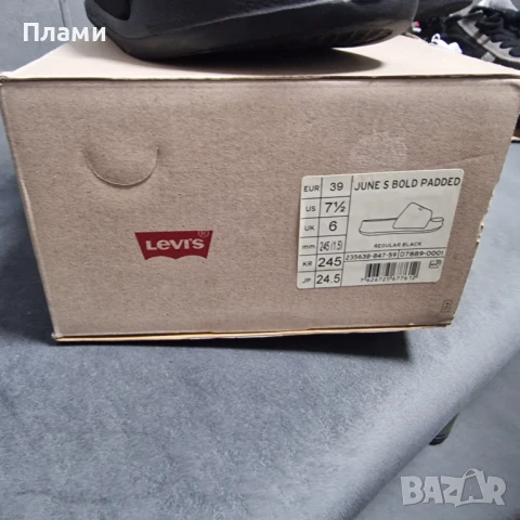 Дамски чехли Levi's, снимка 3 - Маратонки - 51248297