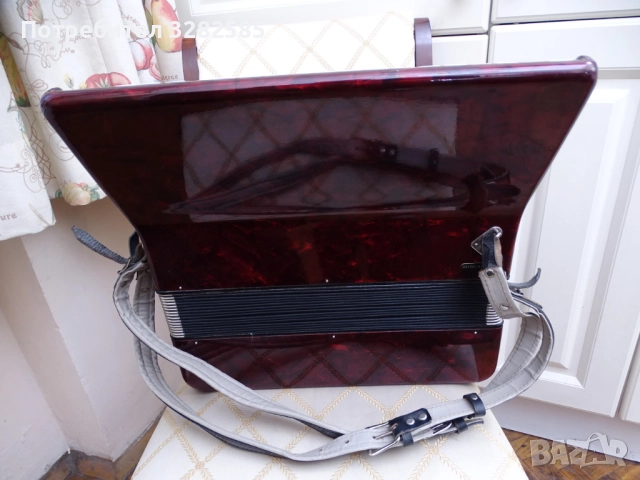 Aкордеон Weltmeister 48 баса в отлично състояние, снимка 7 - Акордеони - 52812242