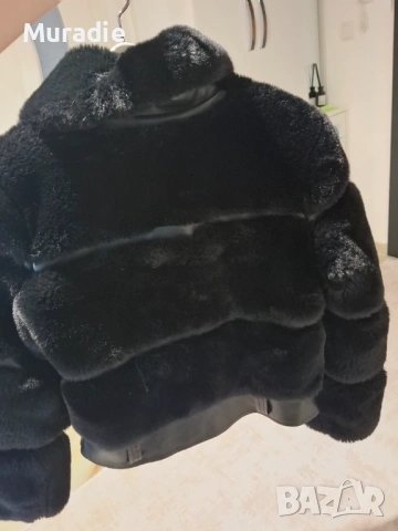 Черно луксозно пухено яке, снимка 7 - Якета - 53442937