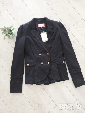 разпродажба дамско сако Bershka 