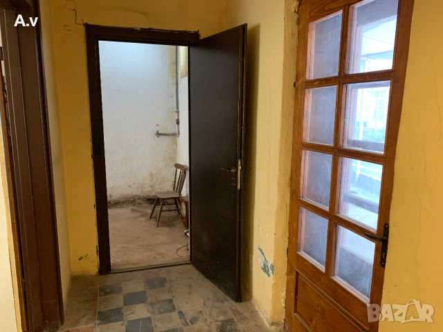 Стая / ОФис под наем 2 бр. - гр.София, бул.Витоша 1а, снимка 6 - Стаи под наем - 53732989