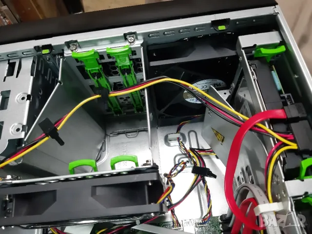 Сървър Fujitsu Primergy TX1310 M1, снимка 13 - Работни компютри - 49524261