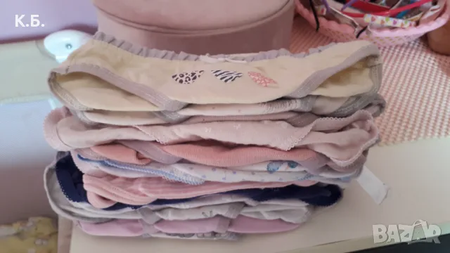 Подарявам гащички за момиченце 3/4год